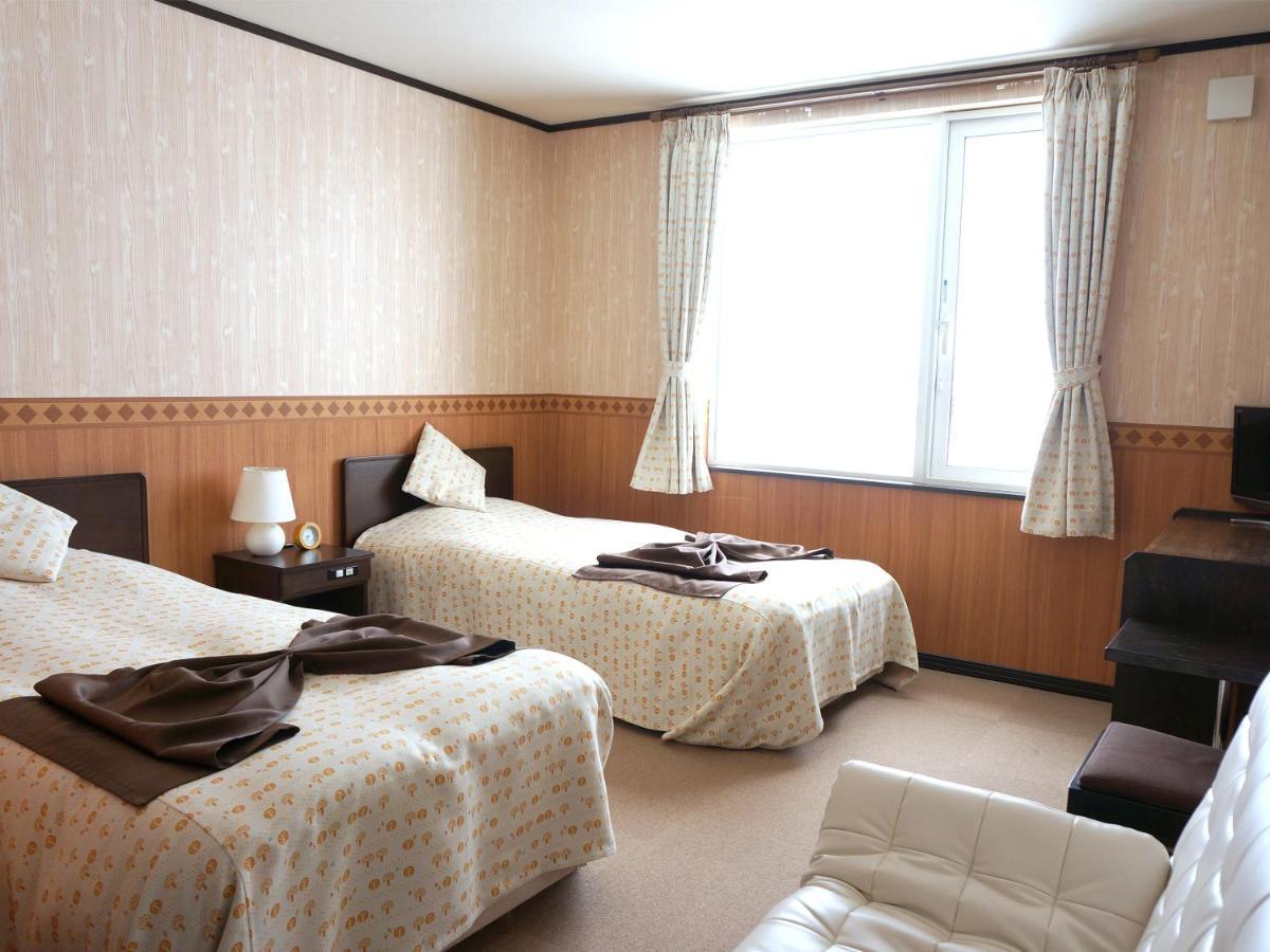 Petit Hotel Blaneneige Nakafurano Buitenkant foto
