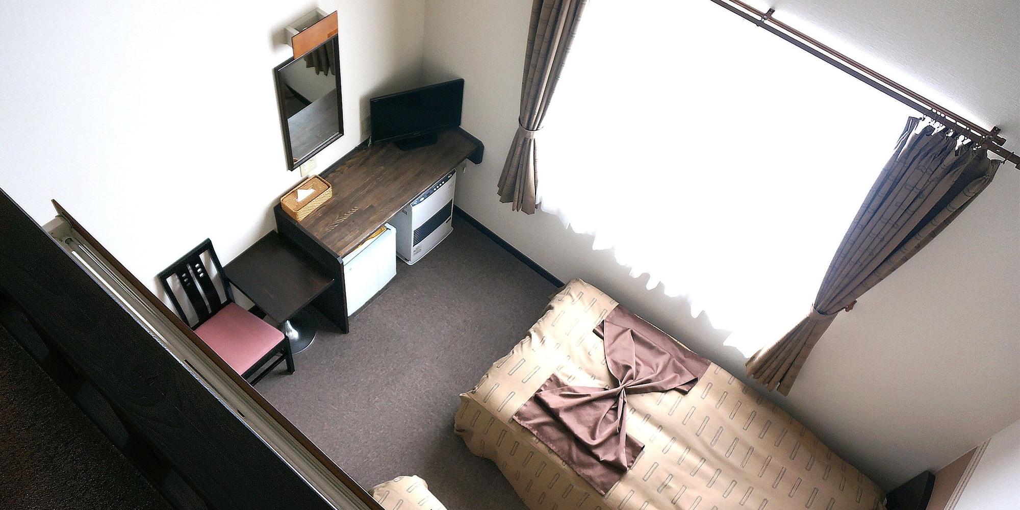 Petit Hotel Blaneneige Nakafurano Buitenkant foto
