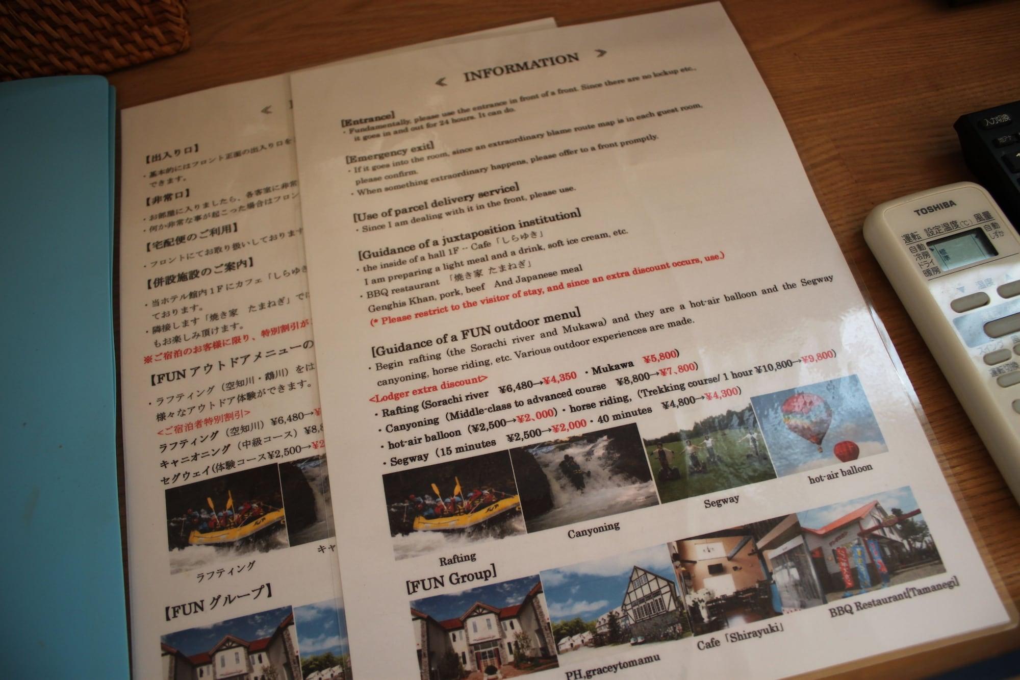 Petit Hotel Blaneneige Nakafurano Buitenkant foto