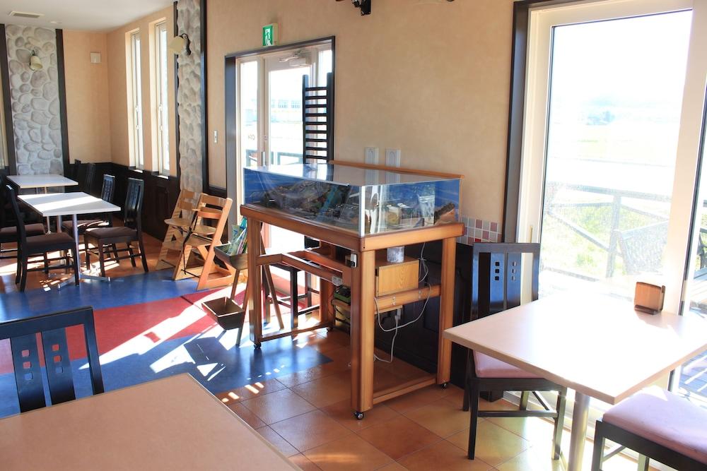 Petit Hotel Blaneneige Nakafurano Buitenkant foto